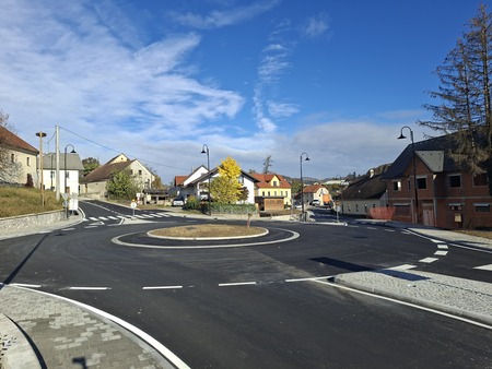 Krožno križišče - Škocjan